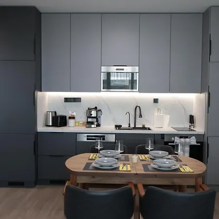 Apartament Lyusi South Heated Pool & Parking Varna